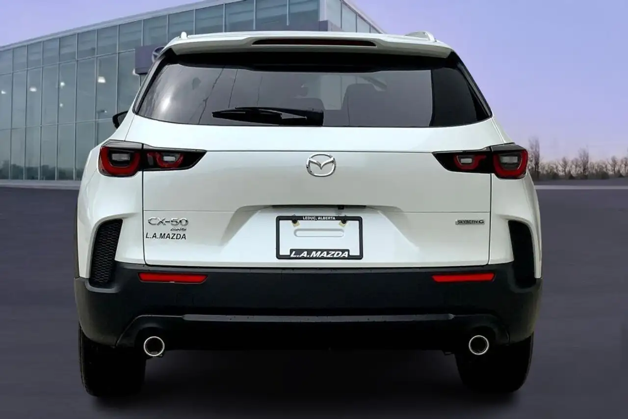 Mazda CX-50 снимка Mazda CX-50