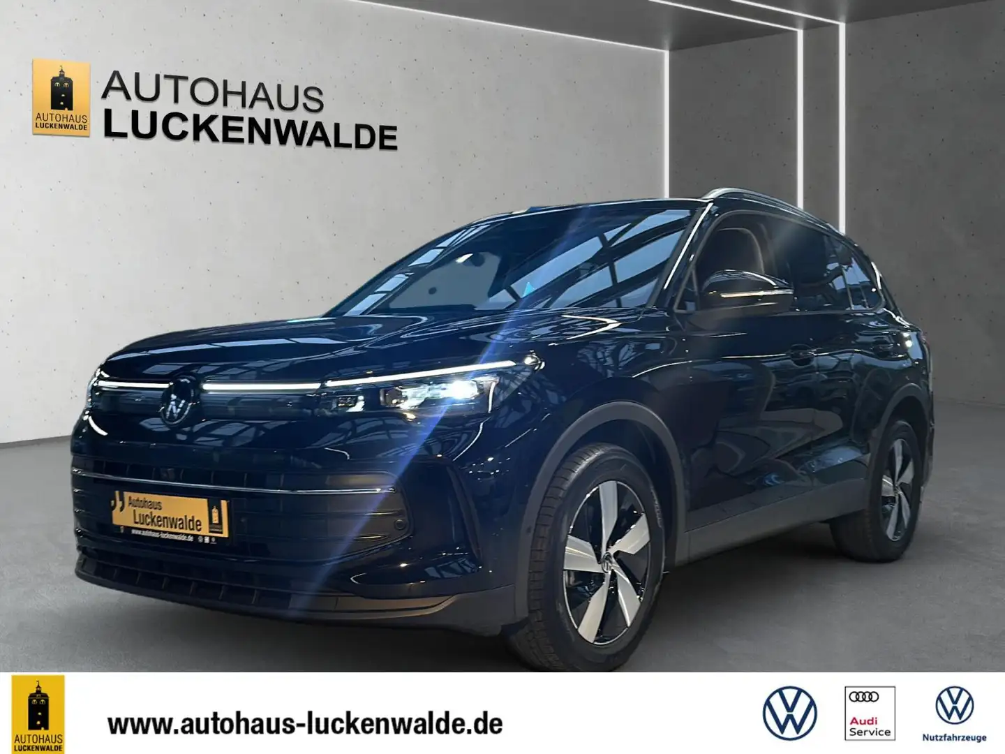 Volkswagen Tiguan 2.0 TDI Life DSG *LED+*360°*NAV*AHK*ACC* Zwart - 2