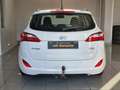Hyundai i30 cw blue*1 HAND*8 FACH*KLIMA*AHK*SHZ* Weiß - thumbnail 4