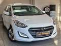 Hyundai i30 cw blue*1 HAND*8 FACH*KLIMA*AHK*SHZ* Weiß - thumbnail 15