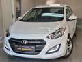 Hyundai i30 cw blue*1 HAND*8 FACH*KLIMA*AHK*SHZ* Weiß - thumbnail 16