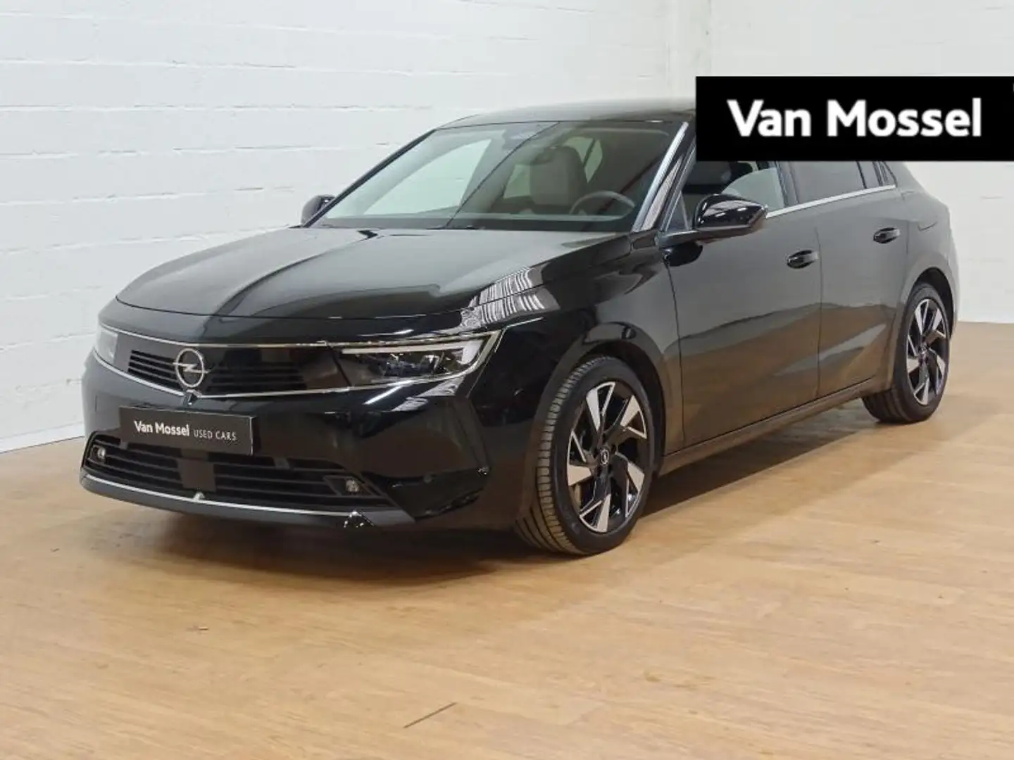 Opel Astra 1.6T Elegance Hybrid Noir - 1
