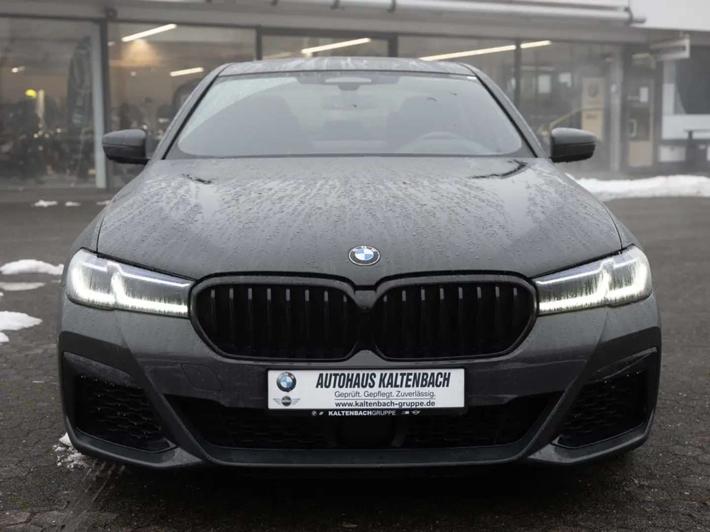 BMW 550 i xDrive FACEL. AHK HUD LASER LED ACC W-LAN Grau - 2