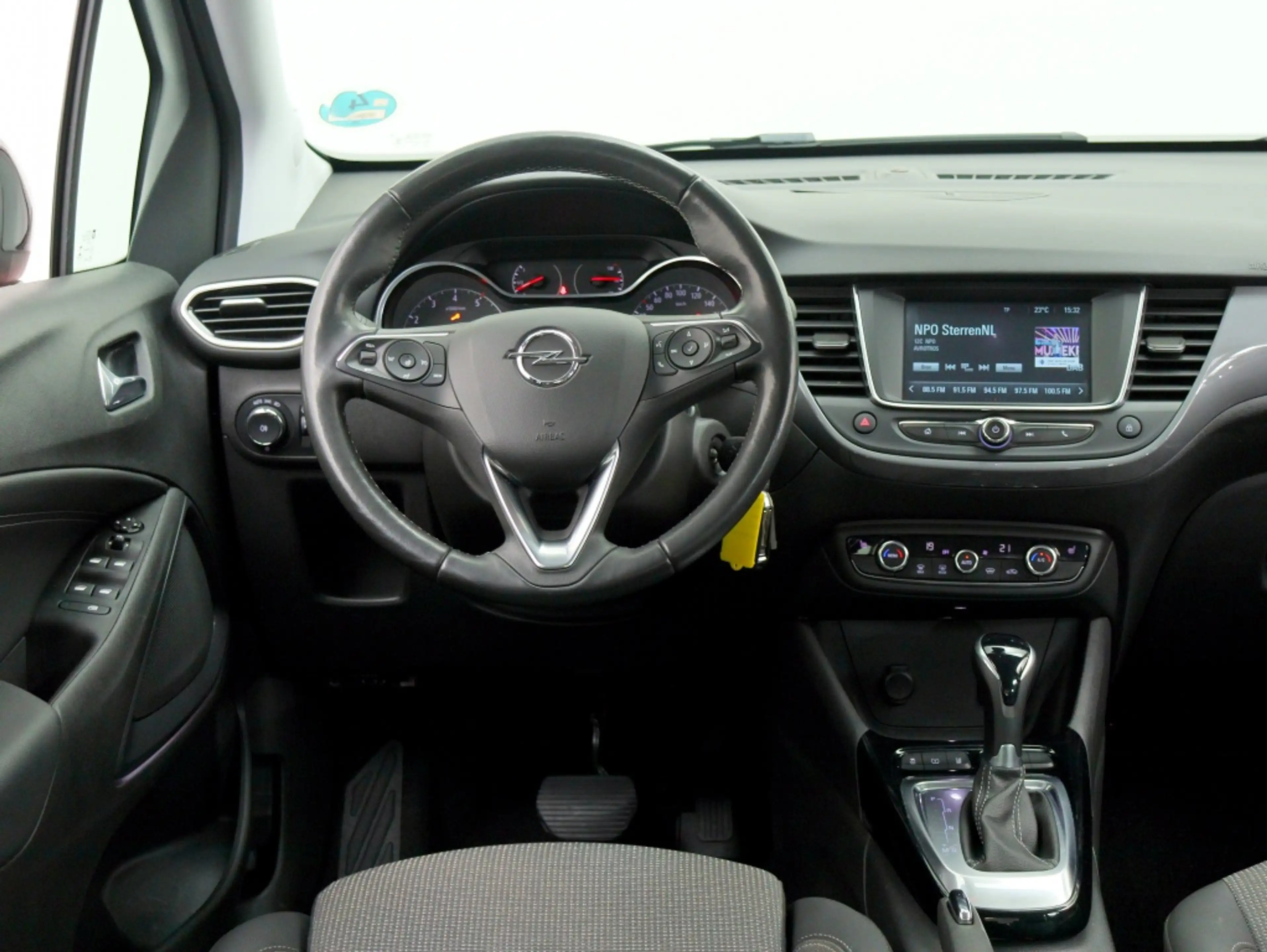 Opel Crossland 1.2 Turbo Elegance Automaat | Trekhaak | LED | Car — photo 3