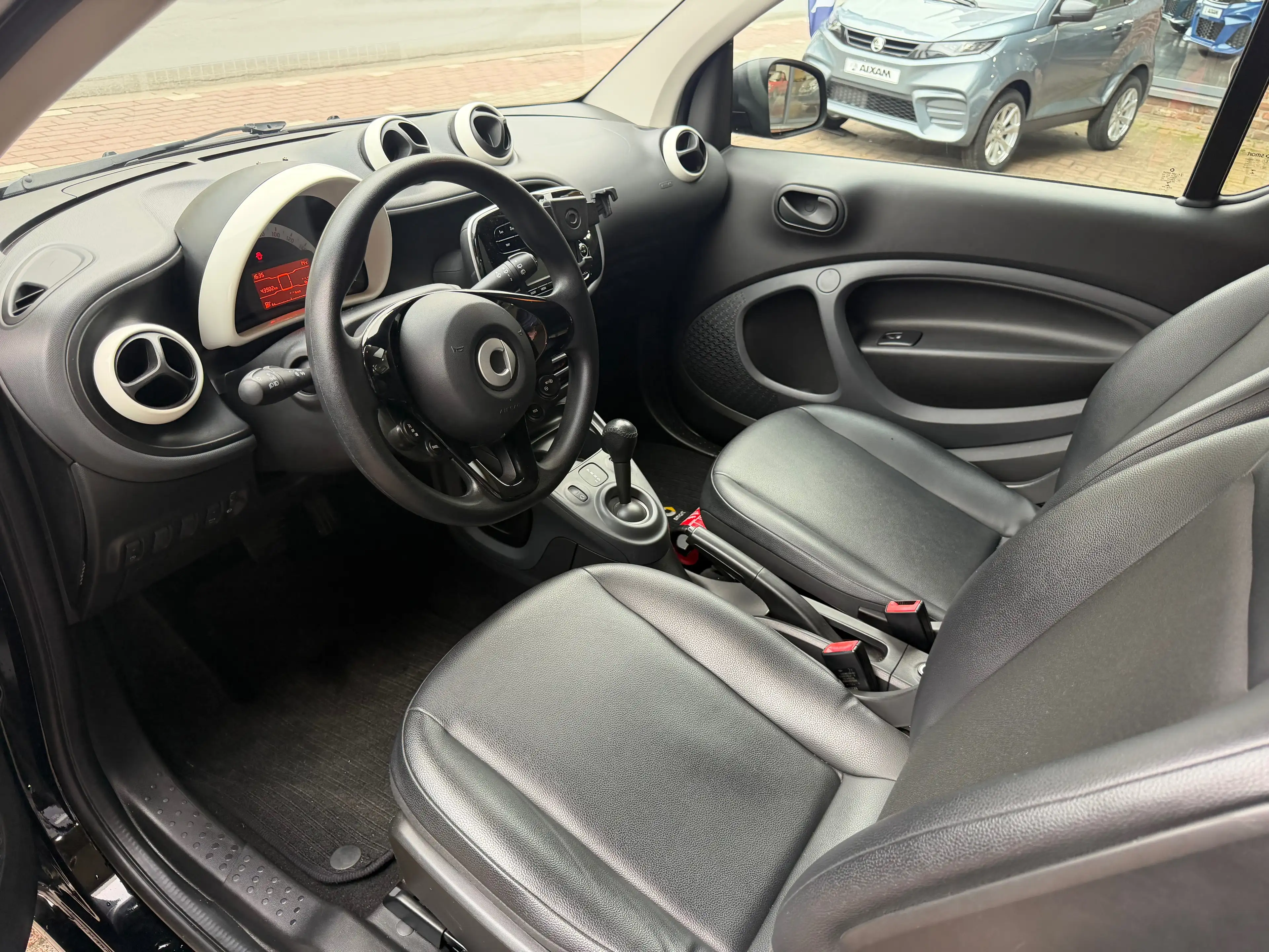 smart forTwo Fortwo coupé 1.0i Passion DCT***43902 KM*** — photo 9
