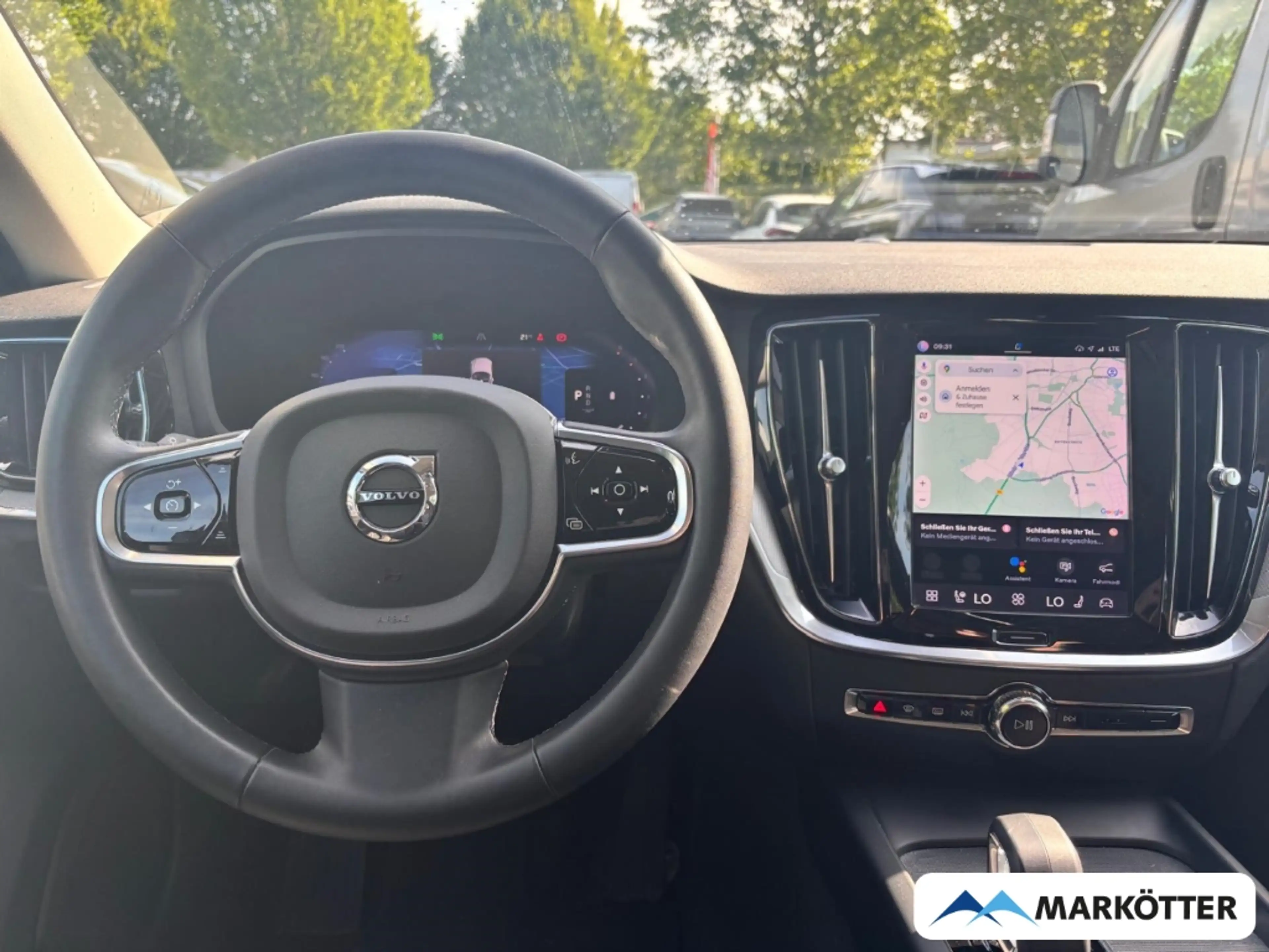 Volvo V60 Cross Country B4 AWD Plus TEMP/SHZ/LH/CAM/MEMORY/LED — photo 14