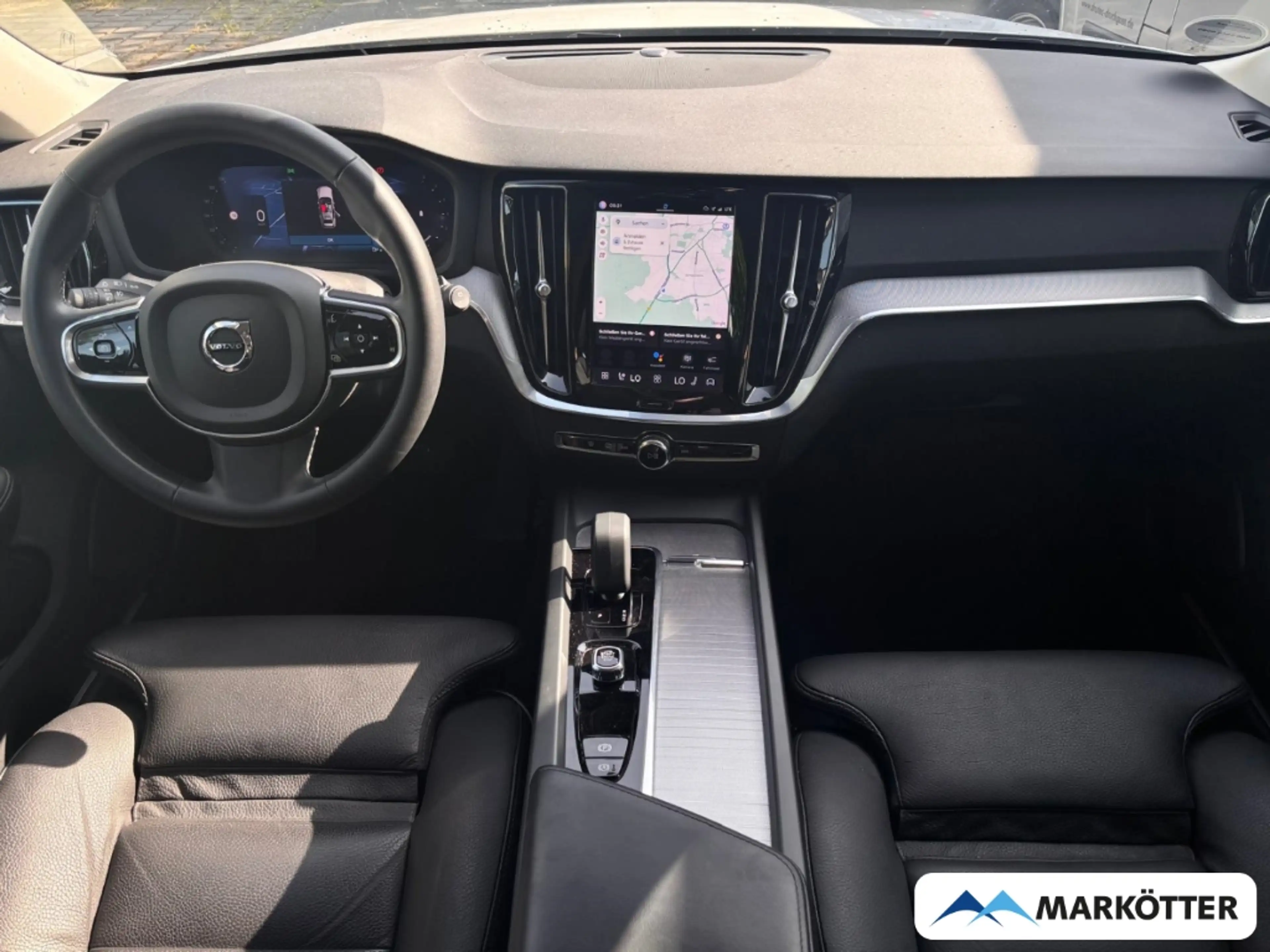 Volvo V60 Cross Country B4 AWD Plus TEMP/SHZ/LH/CAM/MEMORY/LED — photo 13