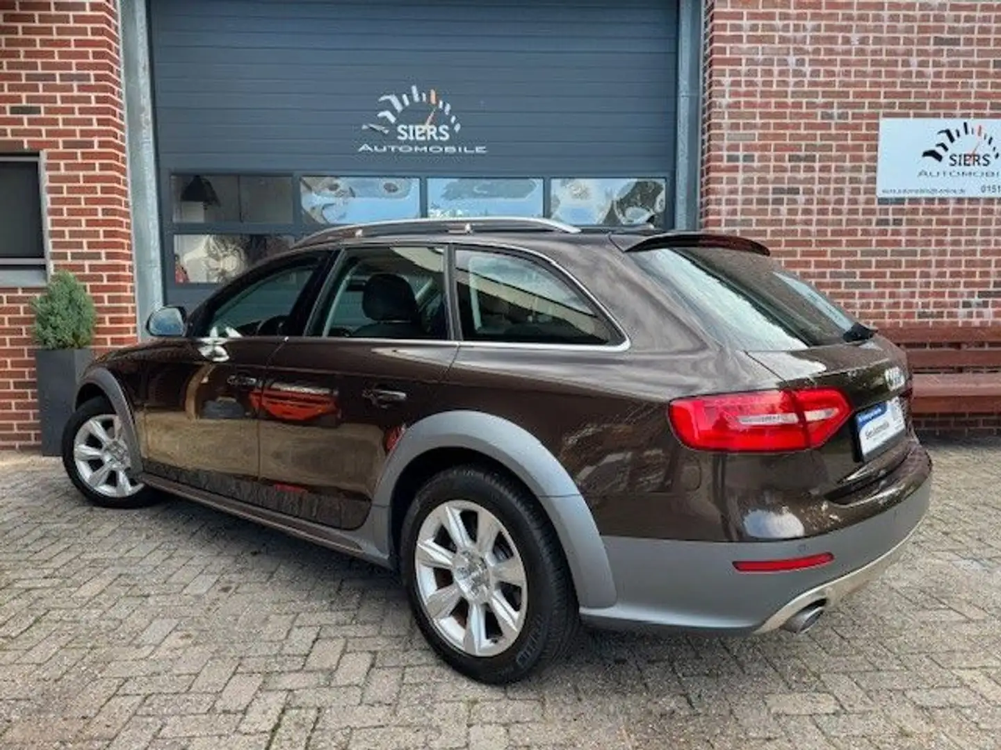 Audi A4 allroad quattro 3.0 TDI,AHK,XENON,SPORTSITZE Bruin - 2