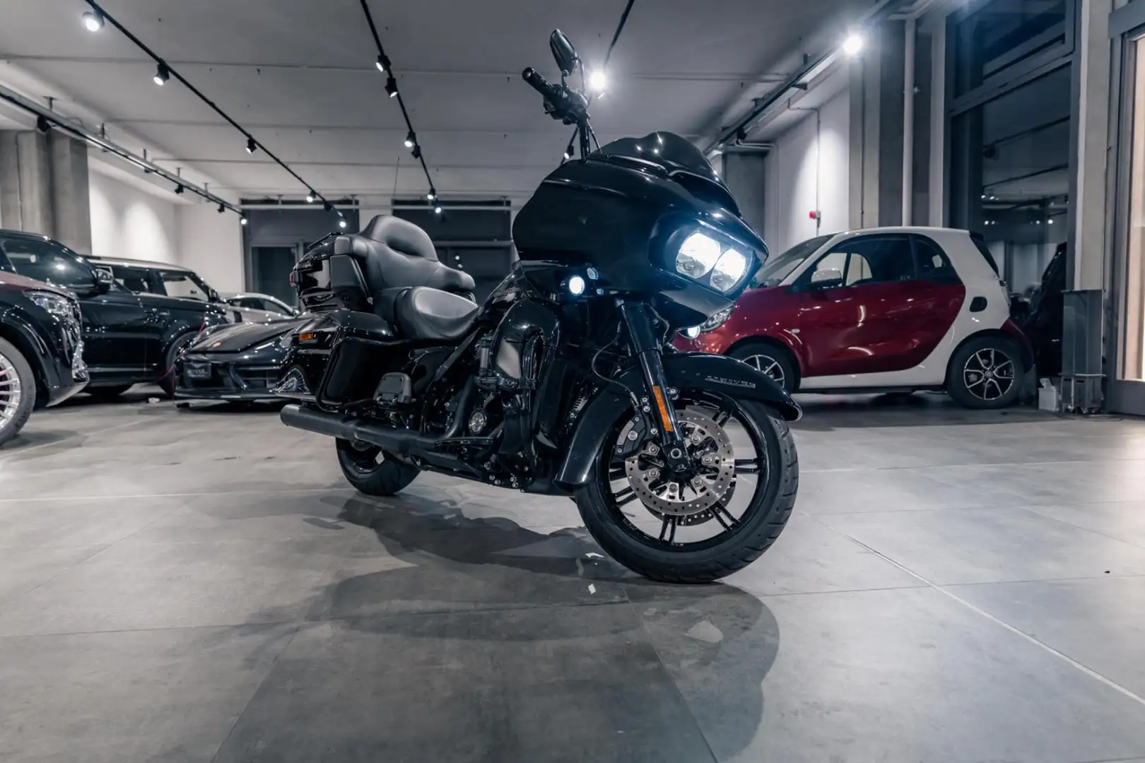 Harley-Davidson Road Glide 1868 Road Glide LIMITED Negro - 1
