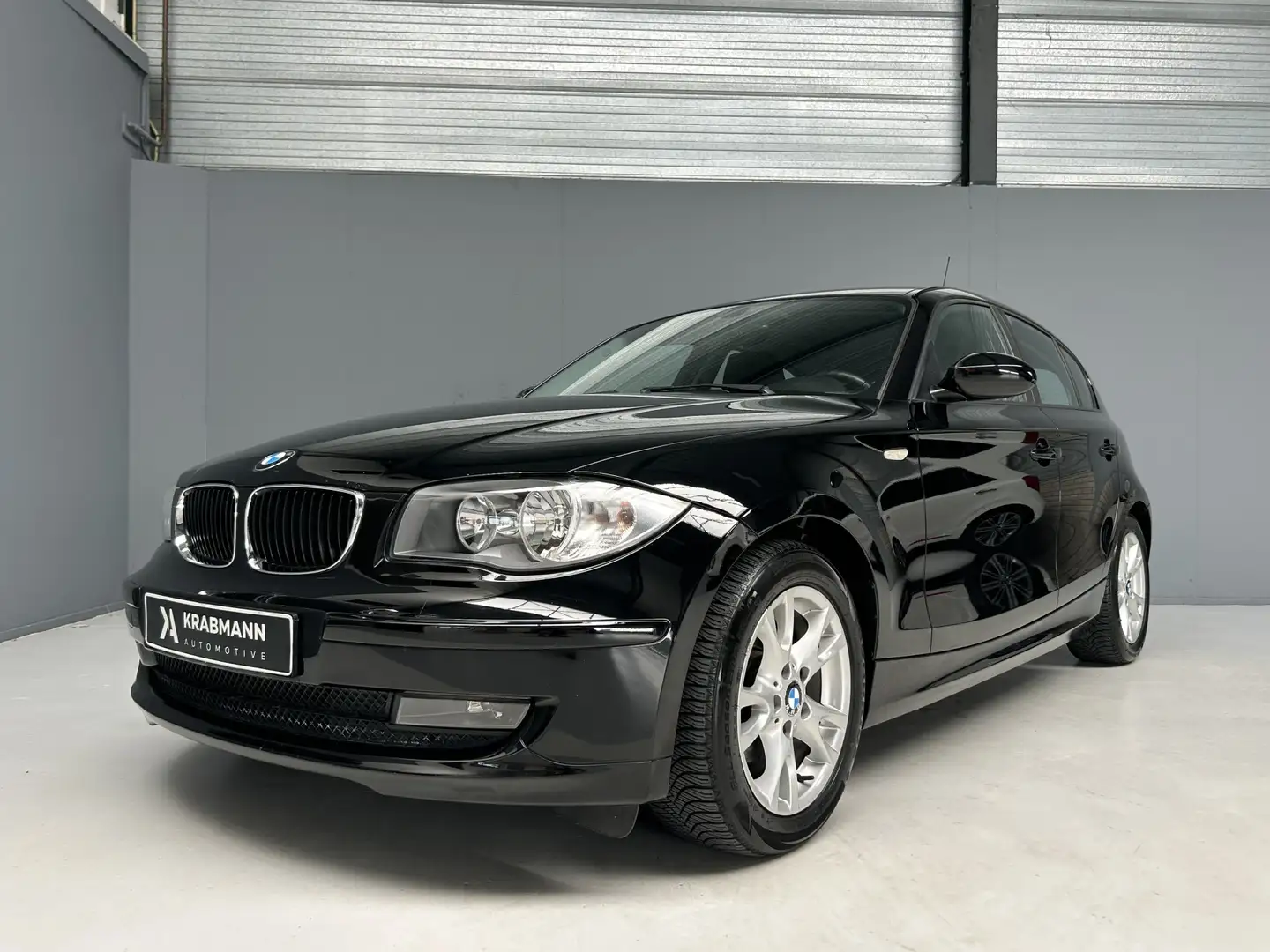 BMW 116 1-serie 116i Executive Clima|PDC|Sportstuur Zwart - 1