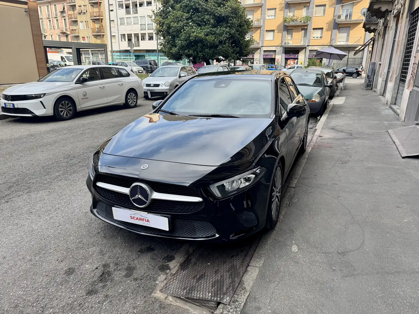 Mercedes-Benz A 180 Premium Night edition - 2
