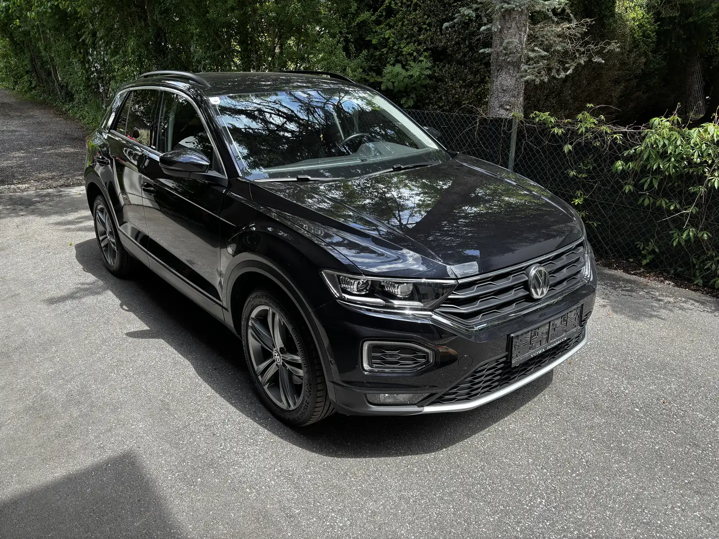 Volkswagen T-Roc 2,0 TDI SCR 4Motion Sport DSG Schwarz - 1