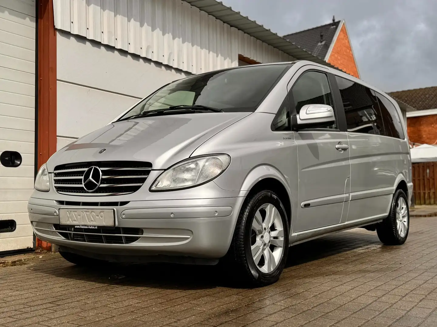 Mercedes-Benz Viano Viano 2.2 CDI kompakt Automatik Ambiente Gümüş rengi - 1
