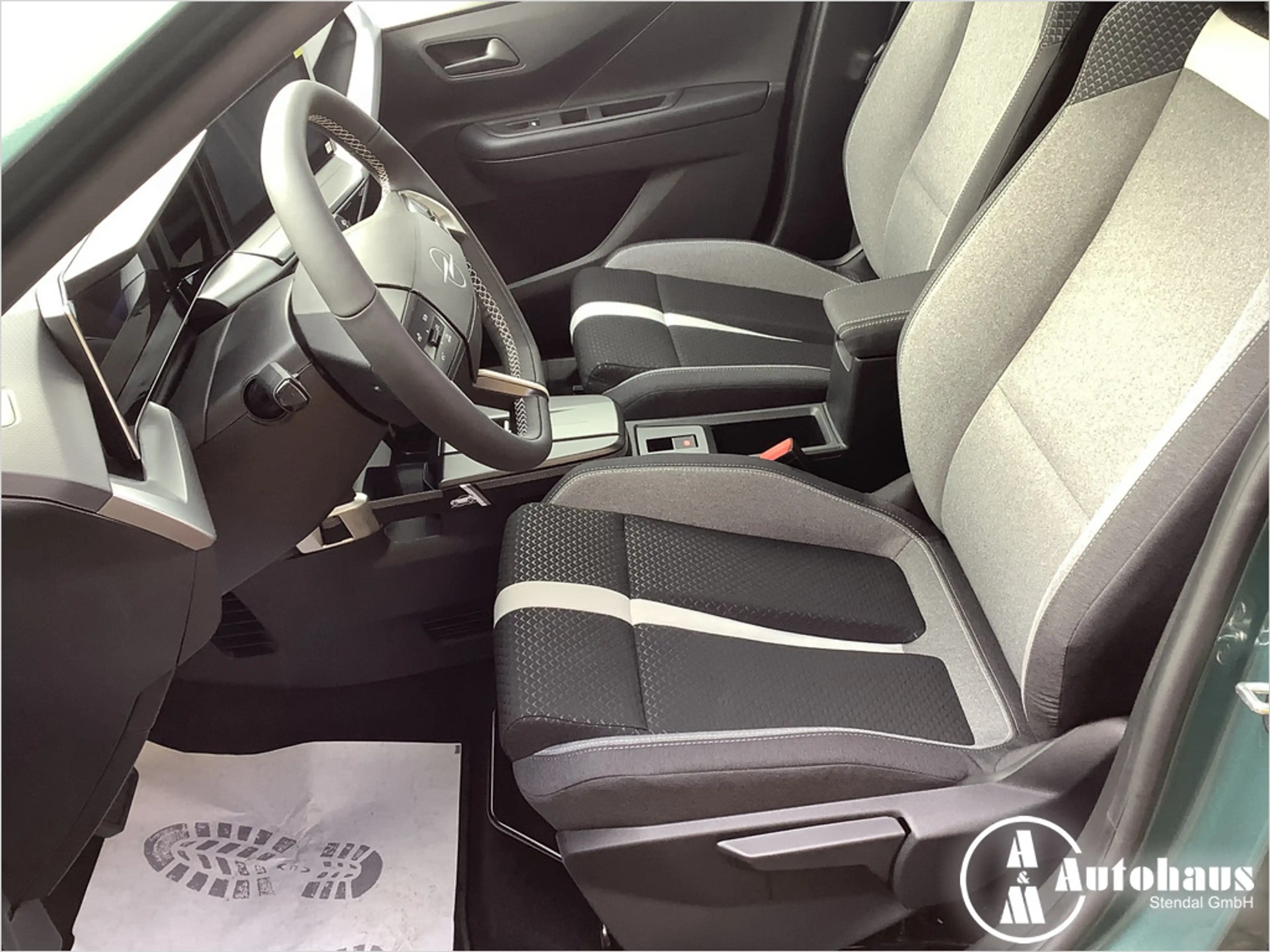 Opel Frontera Edition 1.2 81 kW KAMERA NAVI LED — photo 9