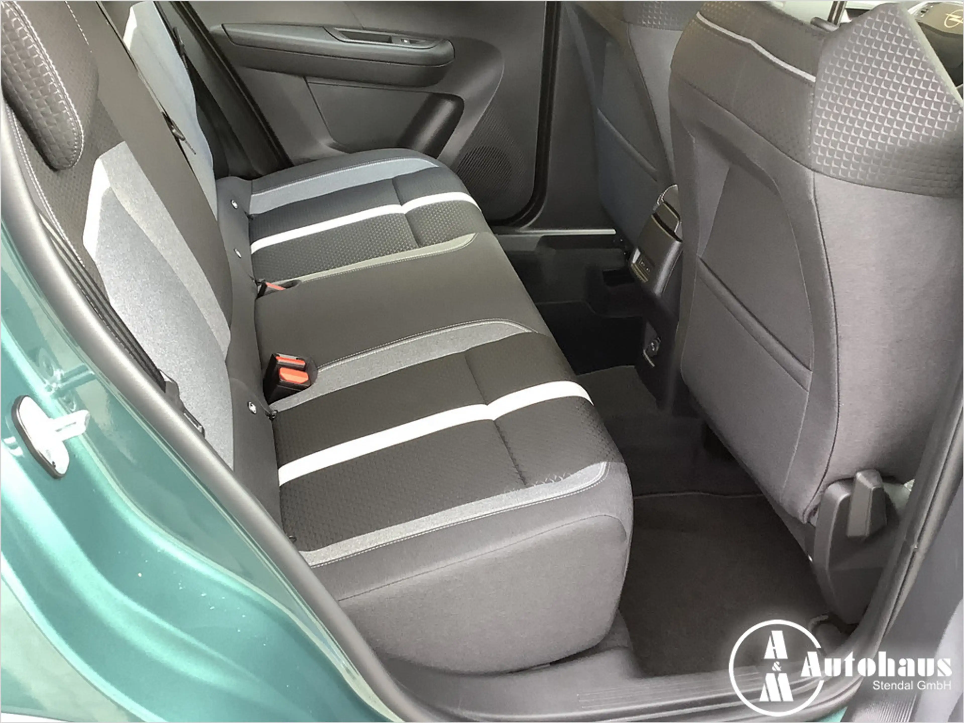 Opel Frontera Edition 1.2 81 kW KAMERA NAVI LED — photo 11
