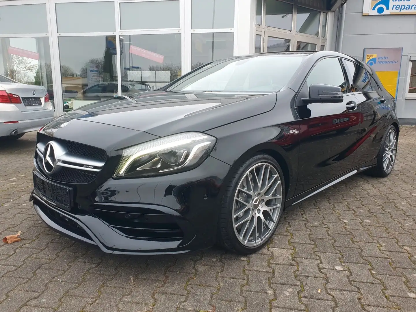 Mercedes-Benz A 45 AMG 4M DCT Navi MB Service 1Hd Noir - 1