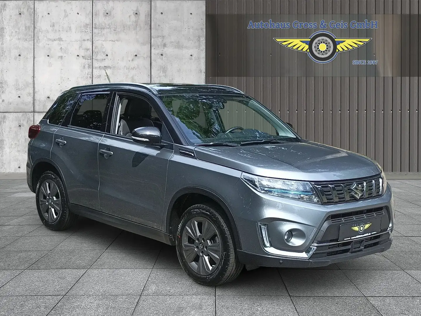Suzuki Vitara 1.4 Turbo Allrad Automatik Vollausstattung AHK Grau - 2