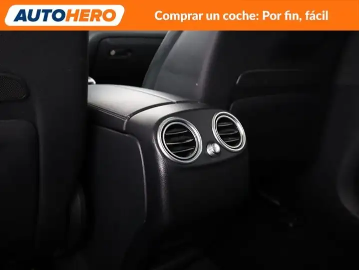 Mercedes-Benz GLC 2017, foto 37