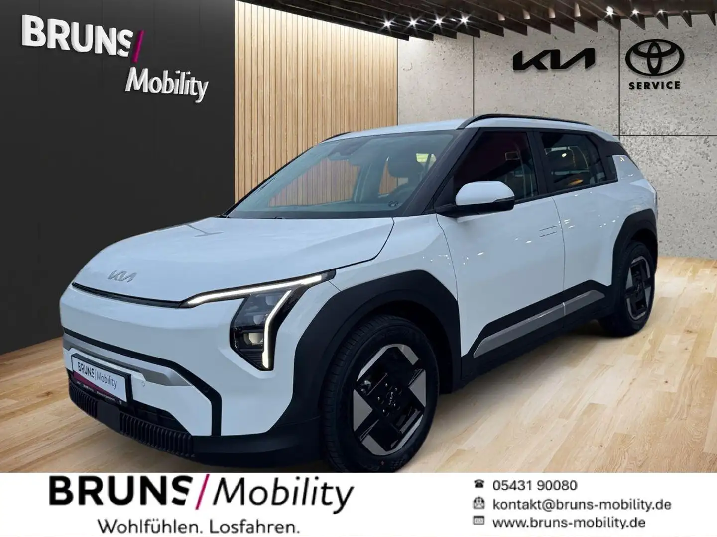 Kia EV3 58,3 KW/h Air Winter Paket, AHK Blanc - 1