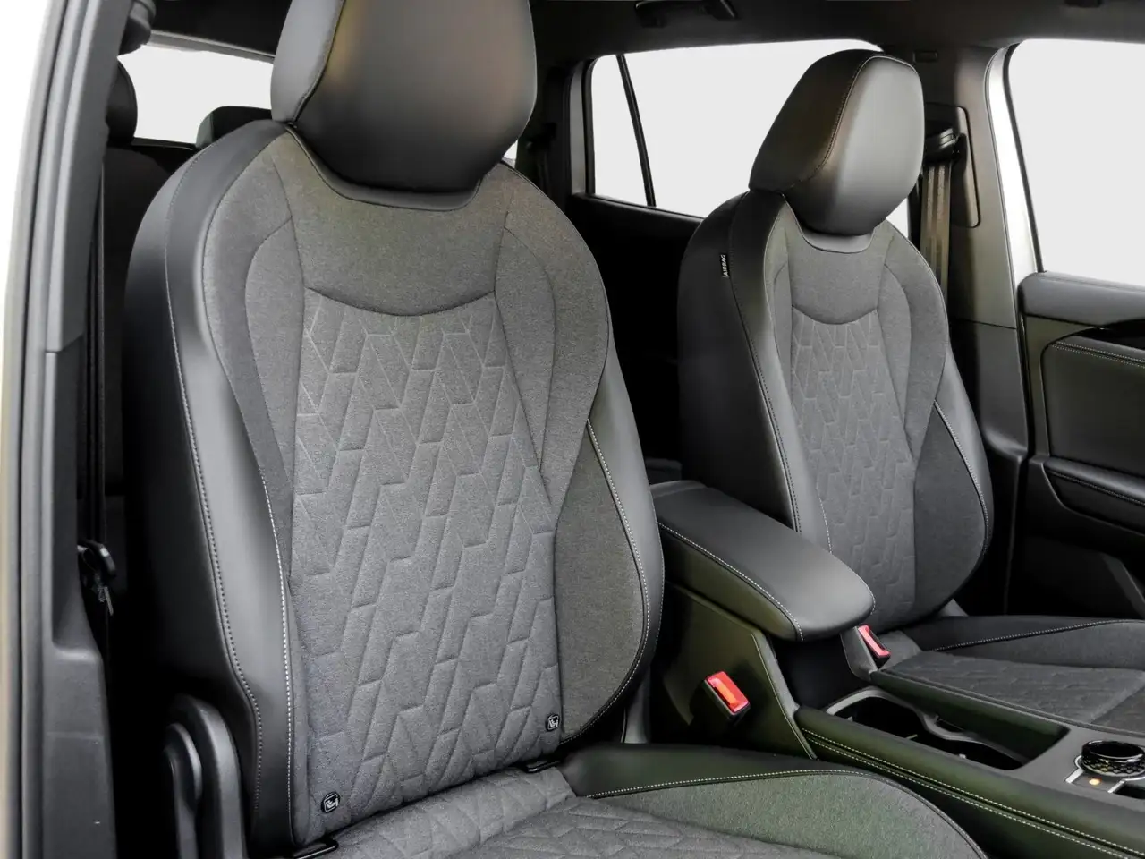 Volkswagen Tayron Life eHybrid LED+ Navi TravelAss. 19" AreaView 6