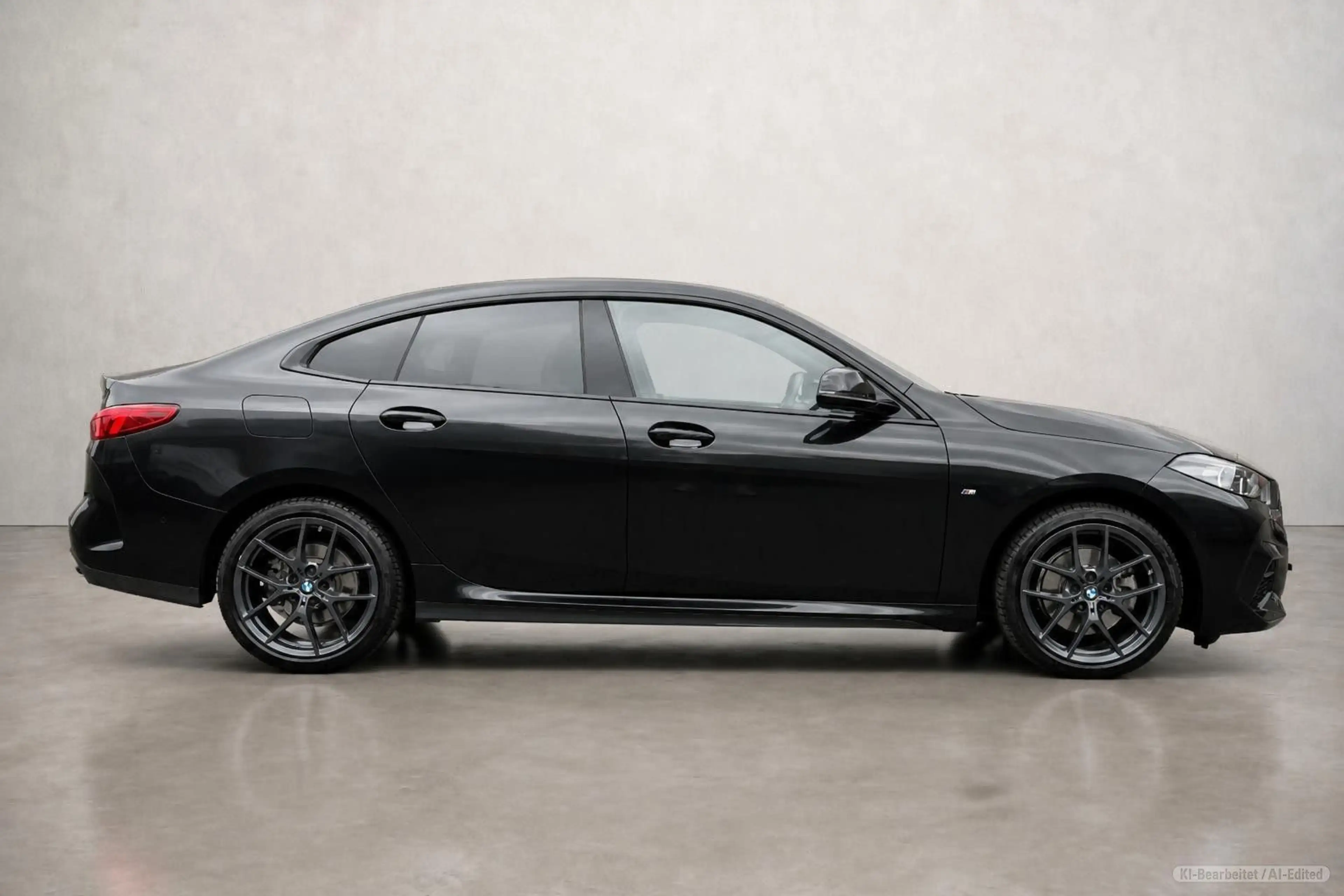 BMW 218 218 i M Sport Shadow Line — photo 10