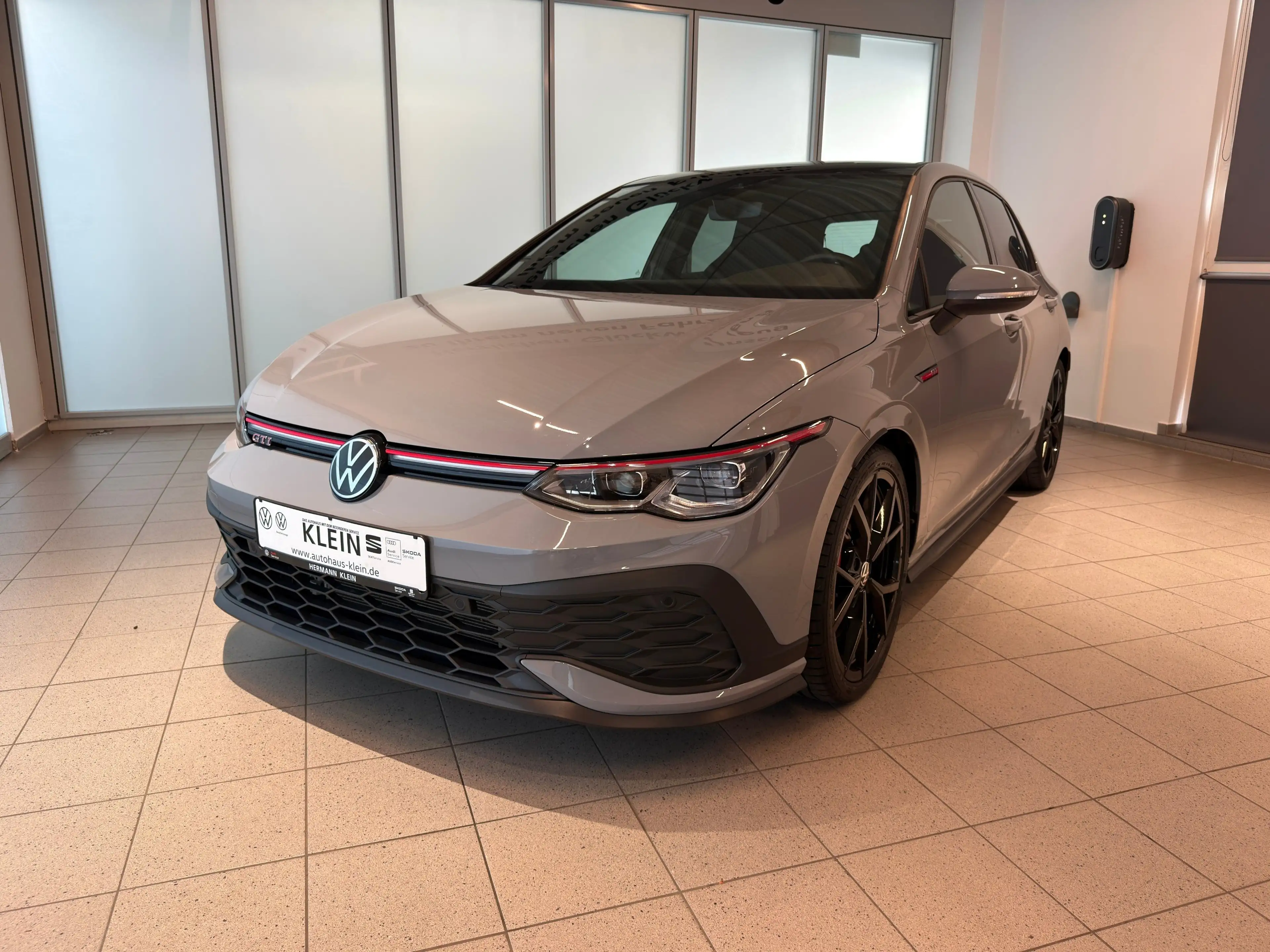 Volkswagen Golf GTI VIII 2.0 TSI Clubsport — photo 3