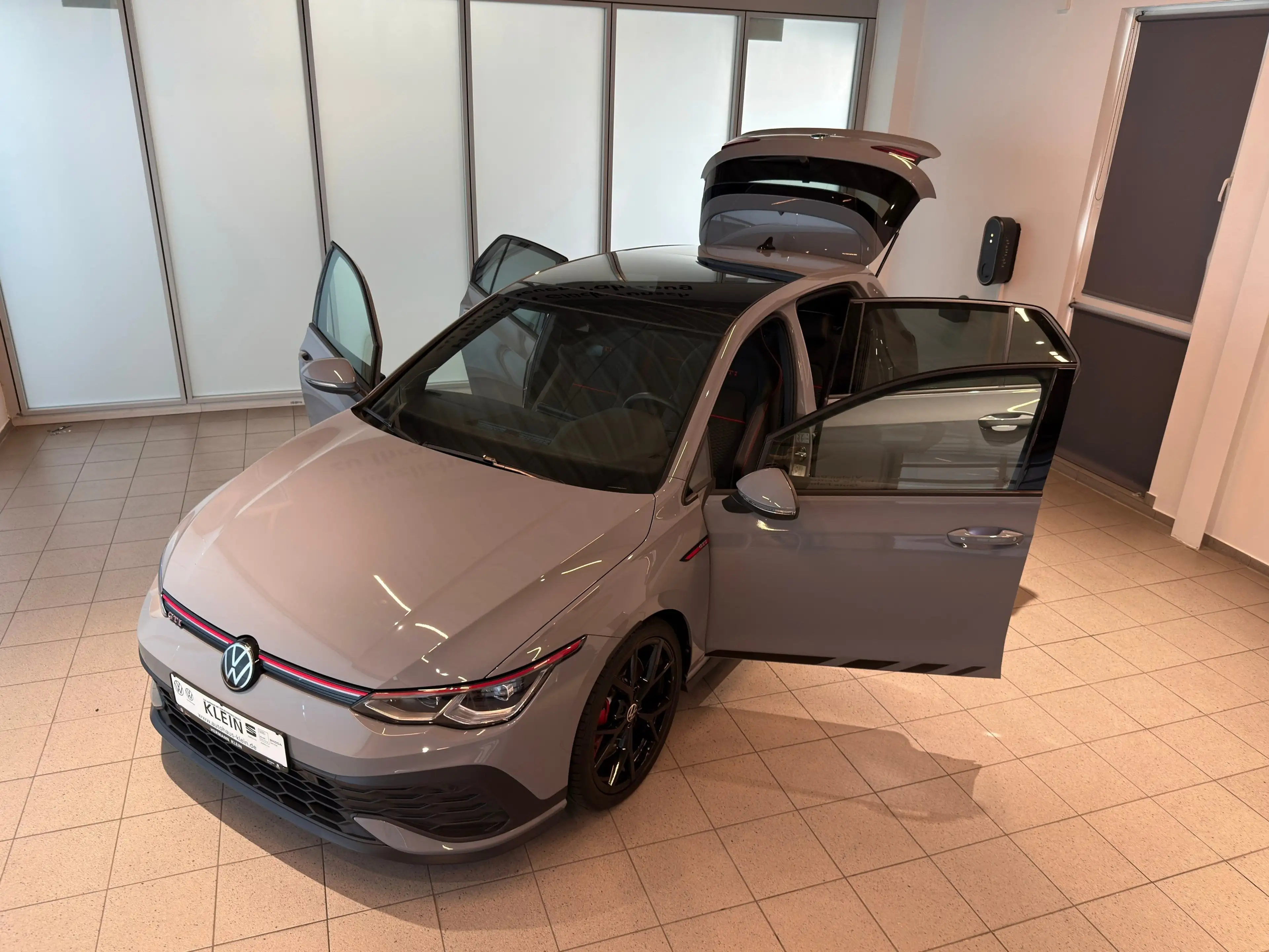 Volkswagen Golf GTI VIII 2.0 TSI Clubsport — photo 2