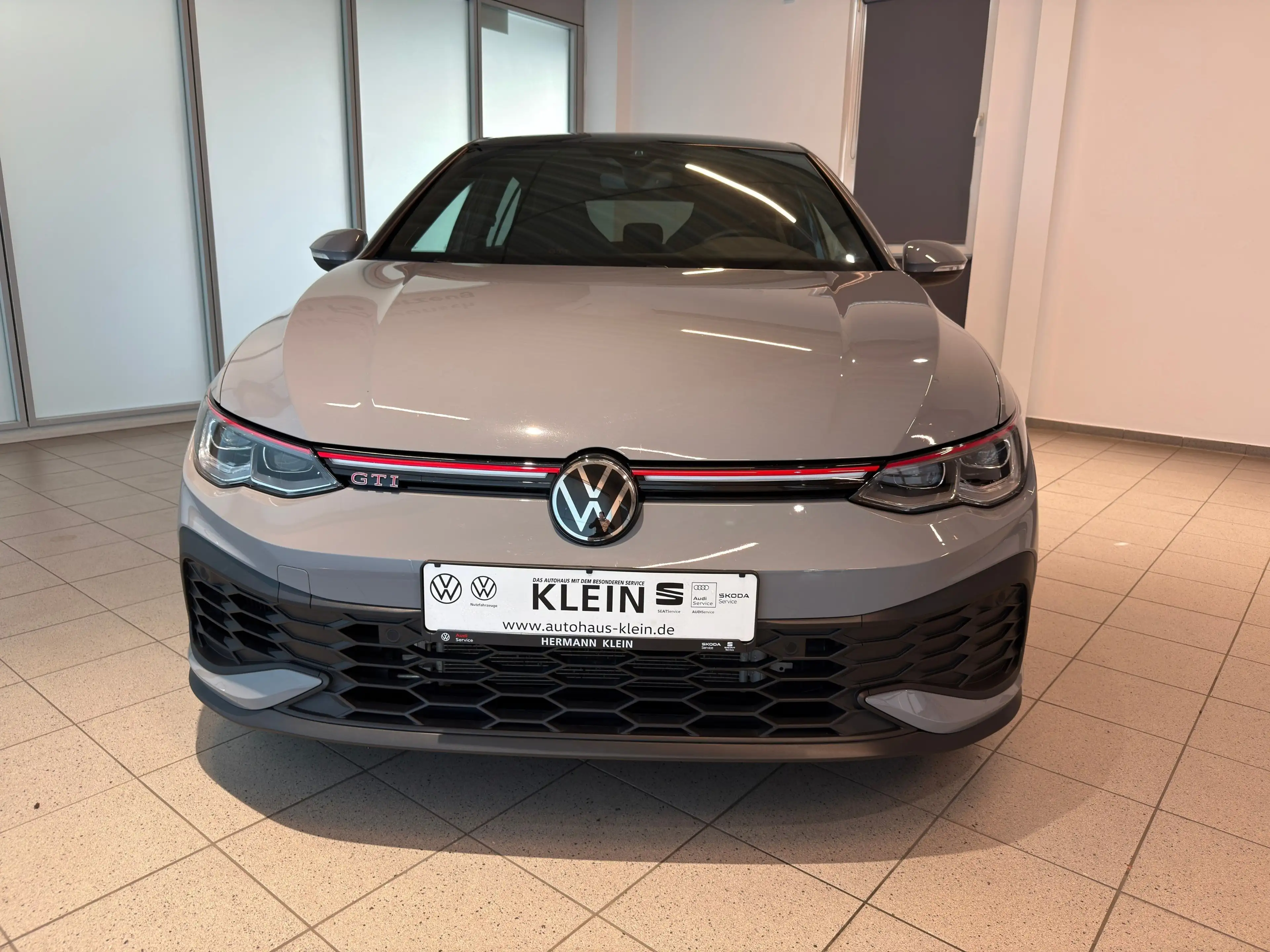 Volkswagen Golf GTI VIII 2.0 TSI Clubsport — photo 9
