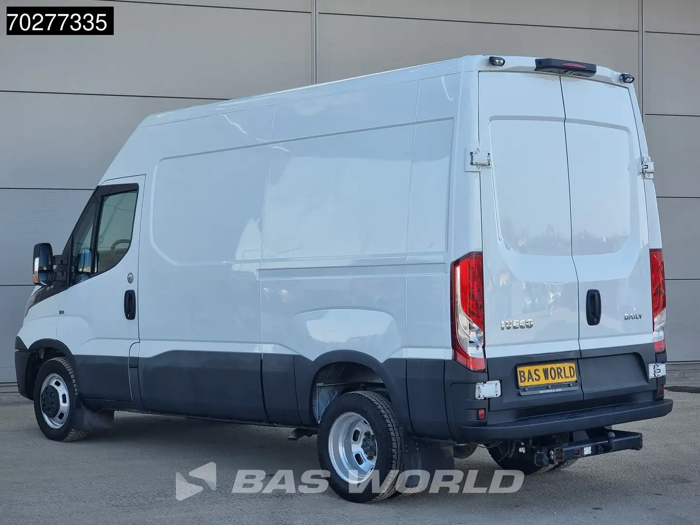 Iveco Daily 35C16 Automaat L2H2 160PK Dubbellucht 3,5t Trekhaa Wit - 2