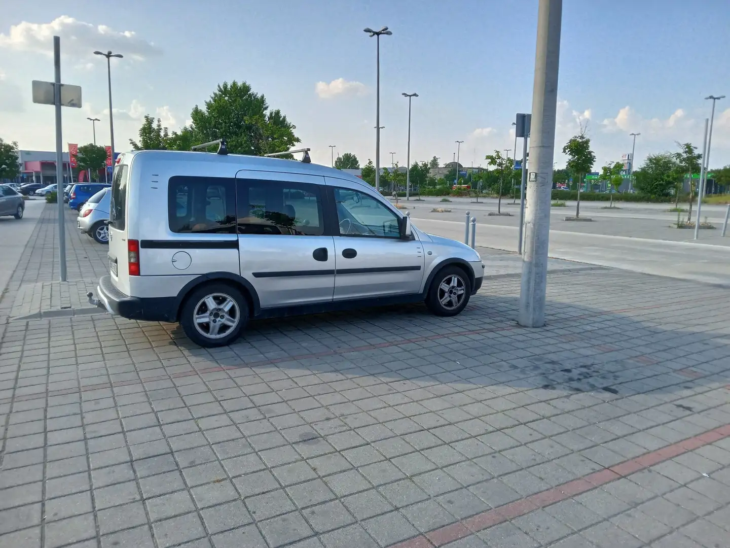 Opel Combo 1.6 CNG ecoFlex Arizona - 1
