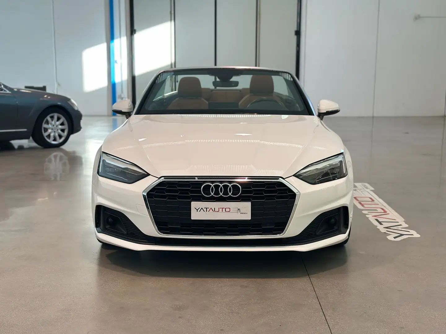 Audi A5 A5 II 2020 Cabrio 40 2.0 tfsi mhev 204cv s-tronic Bianco - 2