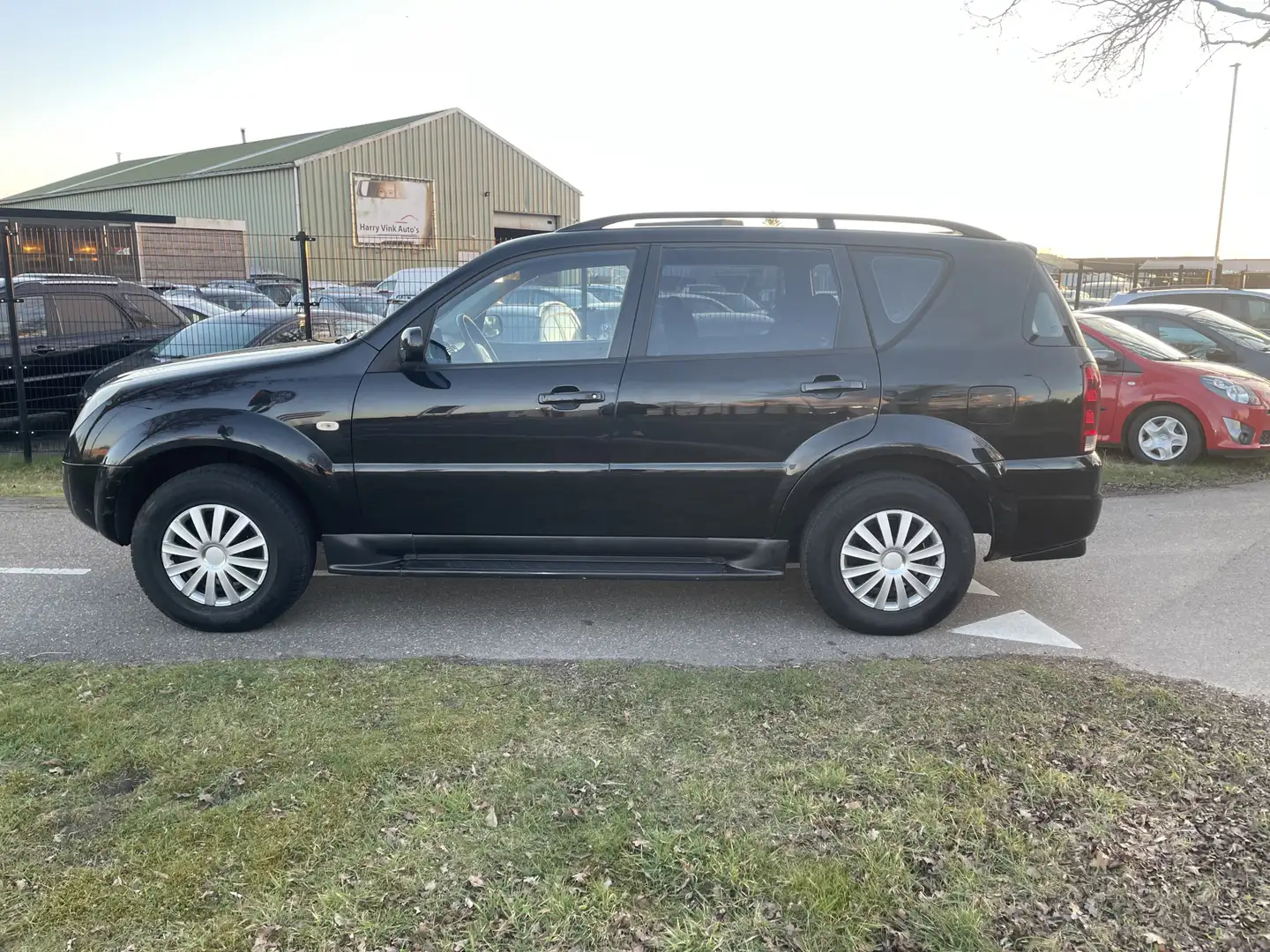 SsangYong Rexton RX 230 | AUTOMAAT | 3500 KG Trekgewicht | 5 Persoo Negro - 2