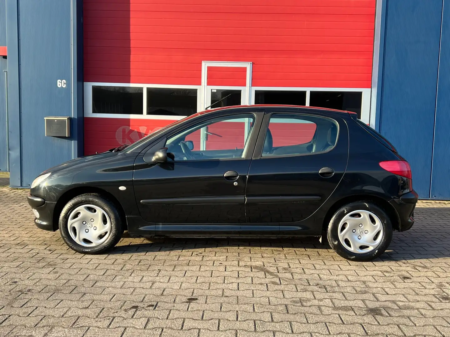 Peugeot 206 1.6 Roland Garros | APK 06-08-2026 + Airco + 5-drs Zwart - 2