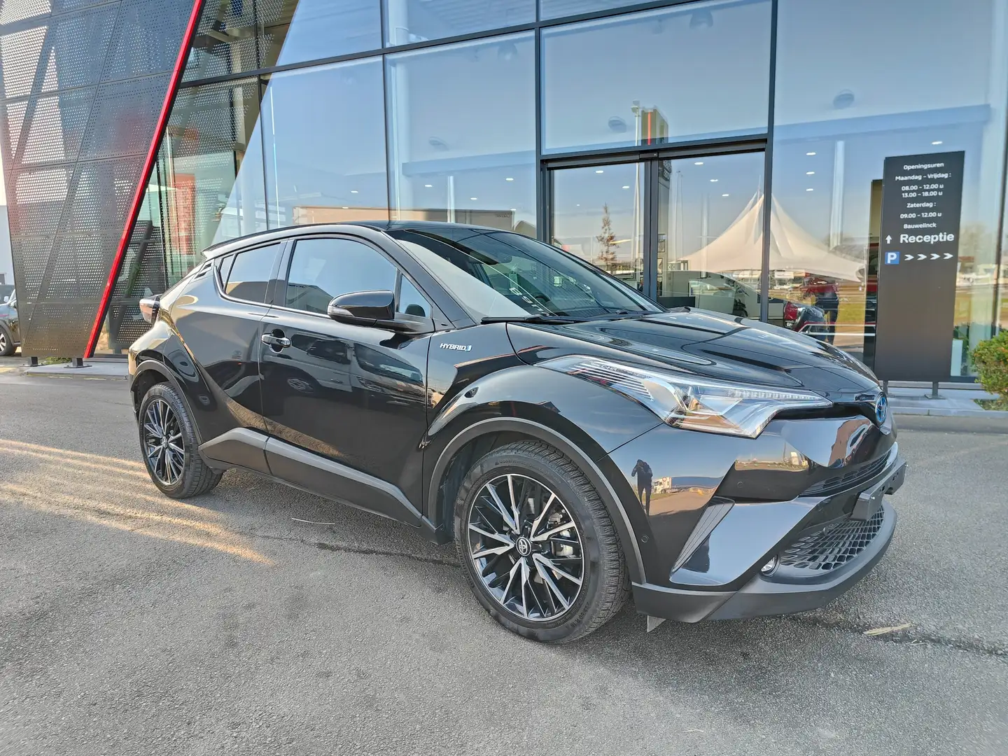 Toyota C-HR 1.8i VVT-i Hybrid C-Lub E-CVT Noir - 2