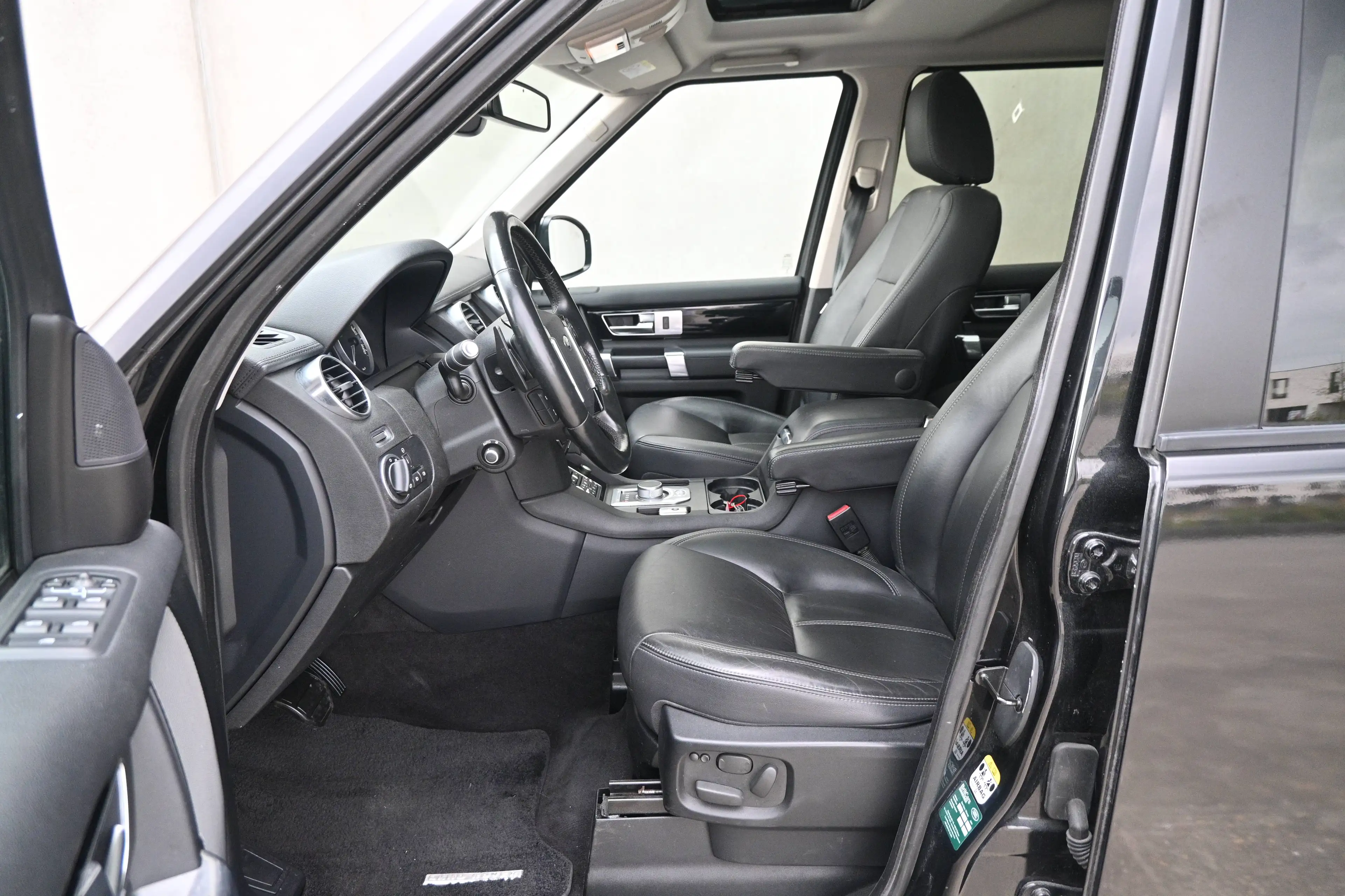 Land Rover Discovery Discovery 3.0 SDV6 HSE — photo 14