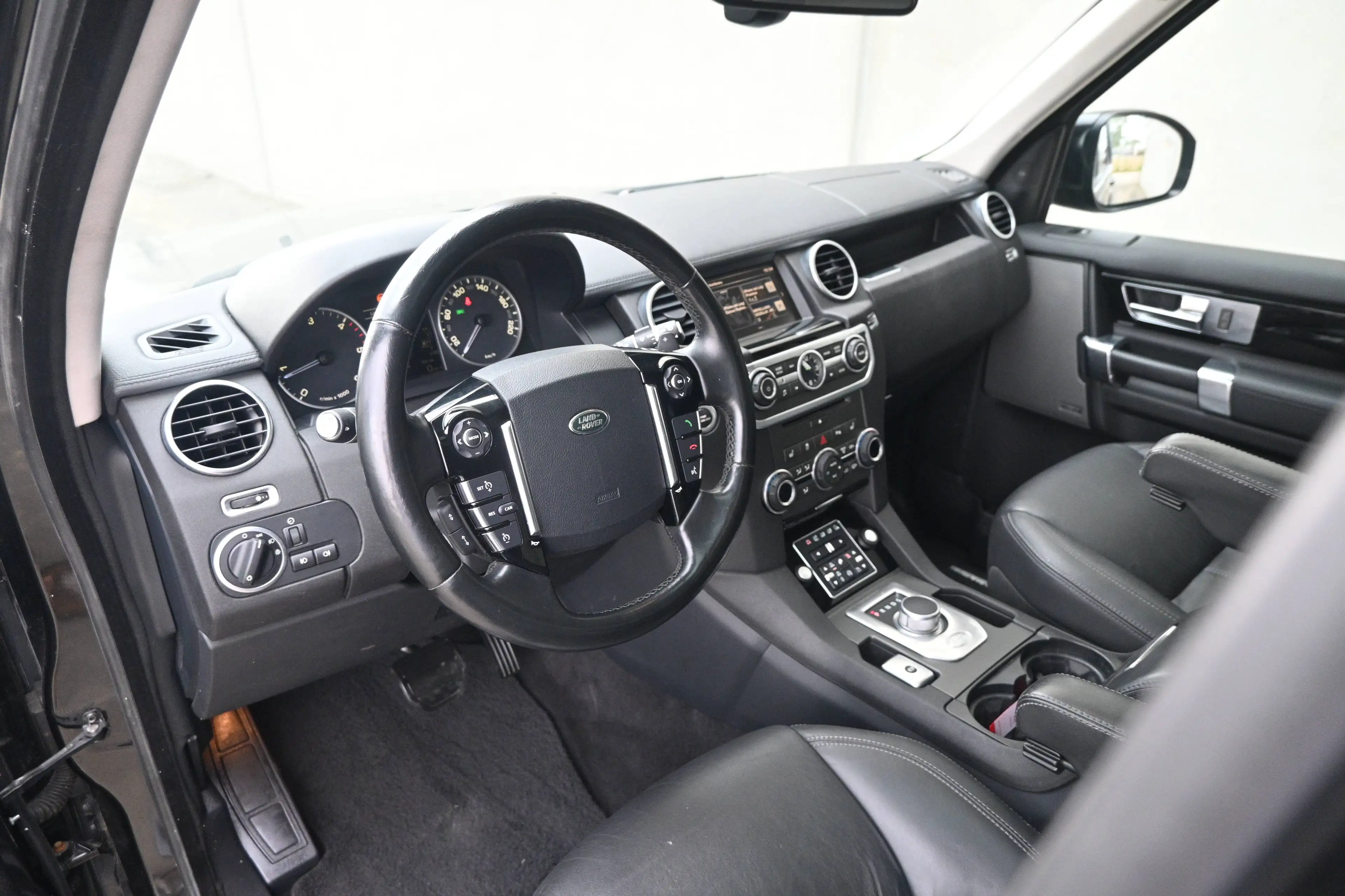 Land Rover Discovery Discovery 3.0 SDV6 HSE — photo 13