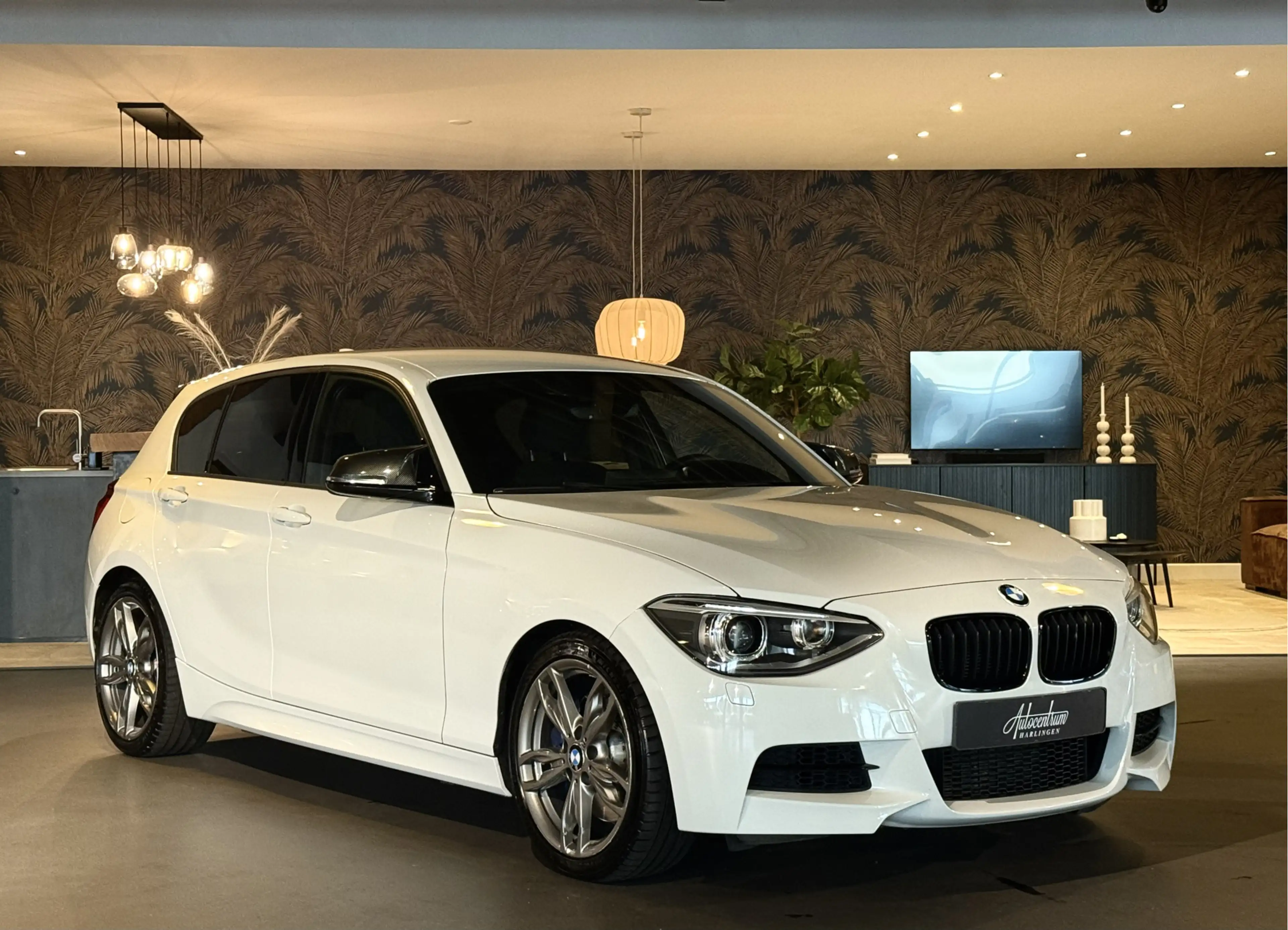 BMW 135 1-serie M135i xDrive I M-Pakket I Automaat I Groot — photo 7