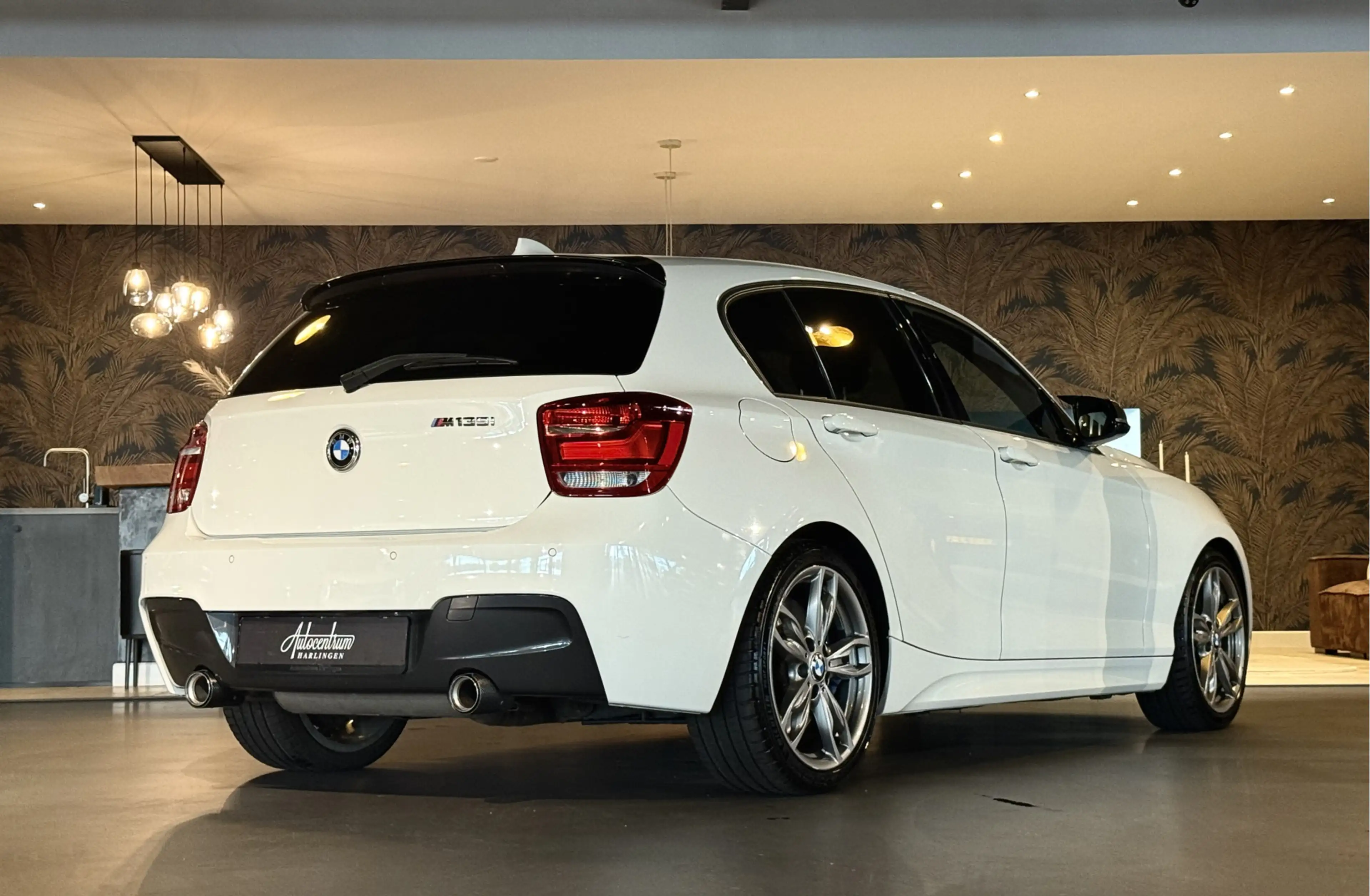 BMW 135 1-serie M135i xDrive I M-Pakket I Automaat I Groot — photo 20