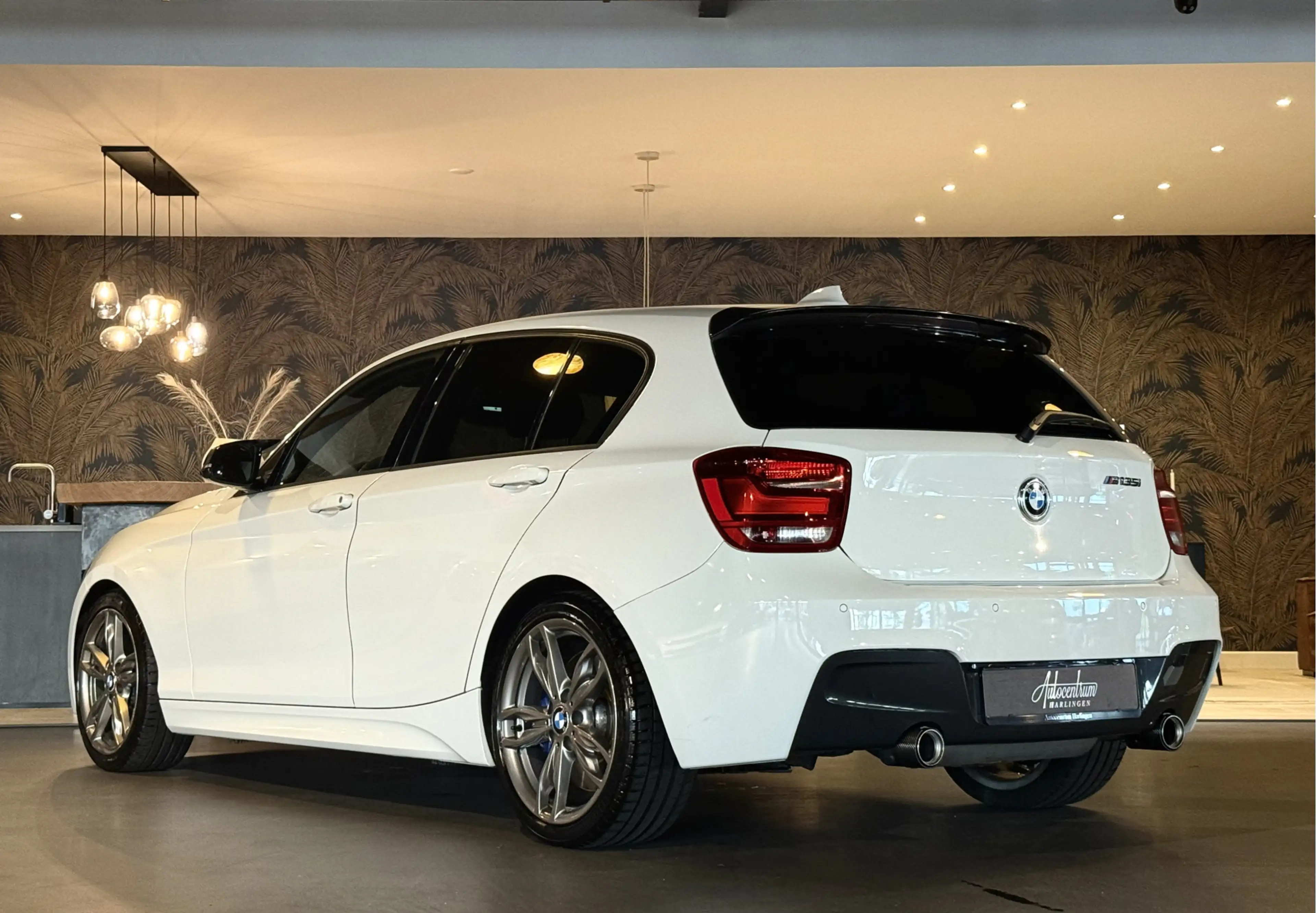 BMW 135 1-serie M135i xDrive I M-Pakket I Automaat I Groot — photo 22