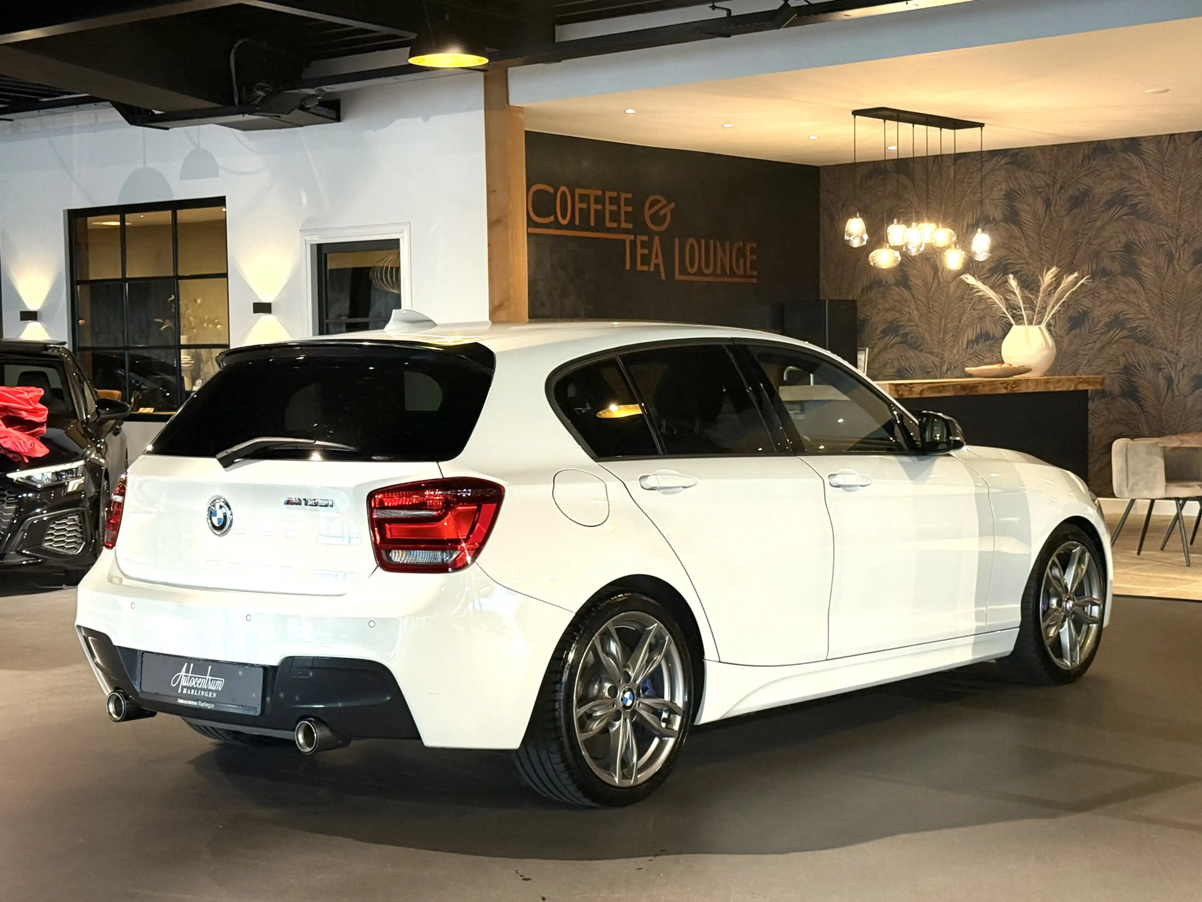 BMW 135 1-serie M135i xDrive I M-Pakket I Automaat I Groot — photo 24