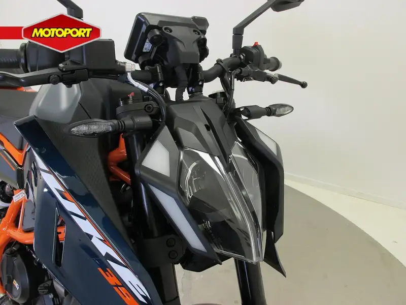 KTM 390 Duke - foto 7