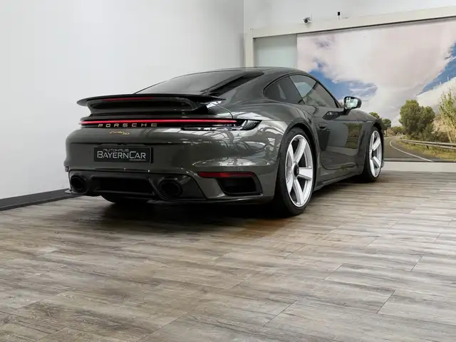 Porsche 992 view 6