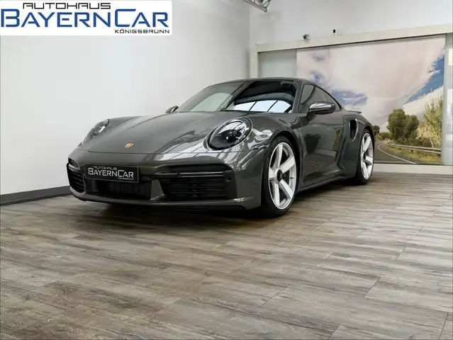 Porsche 992 main image