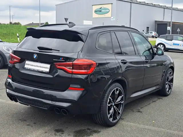 BMW X3 M view 4