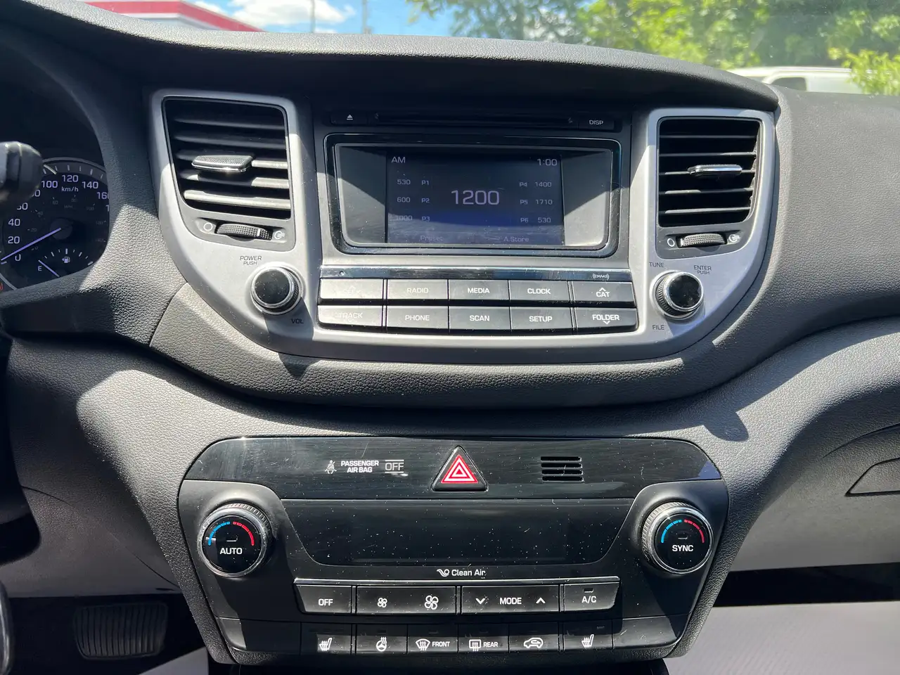 Hyundai TUCSON снимка Hyundai TUCSON