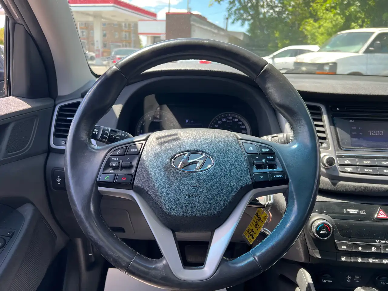 Hyundai TUCSON снимка Hyundai TUCSON