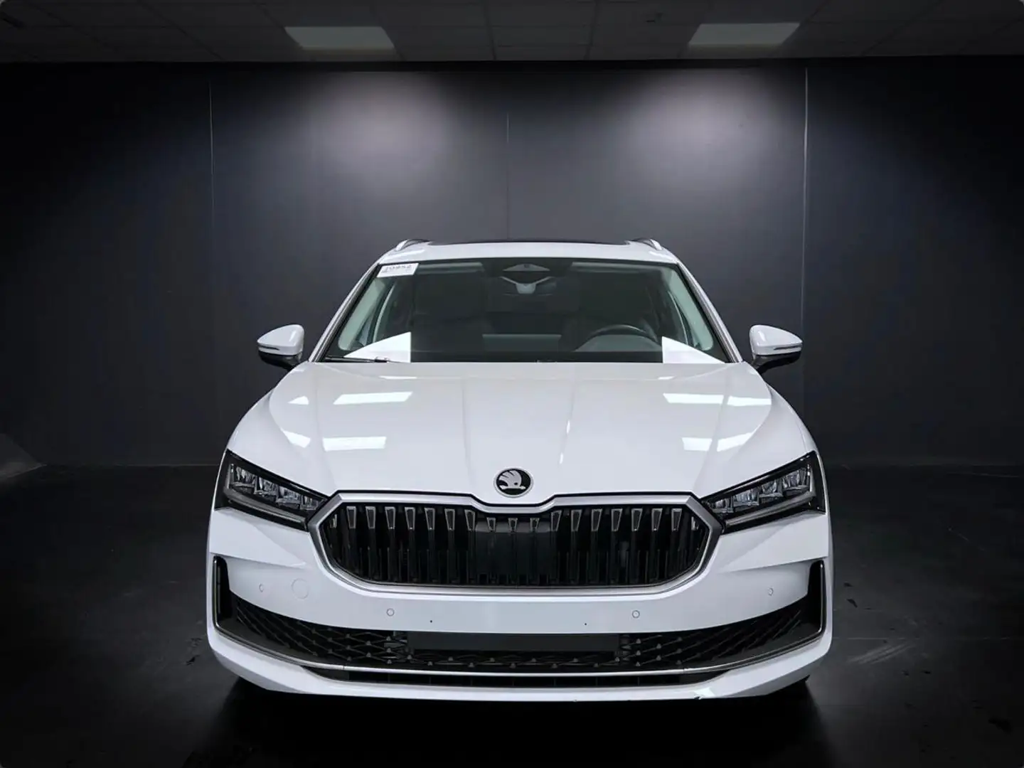 Skoda Superb 1.5 TSI Hybrid DSG Wagon Selection Bianco - 2