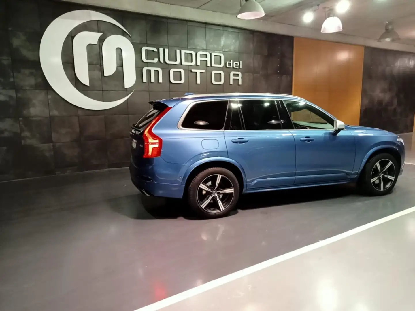 Volvo XC90 D5 R-Design AWD 235 Aut. (9.75) Bleu - 2