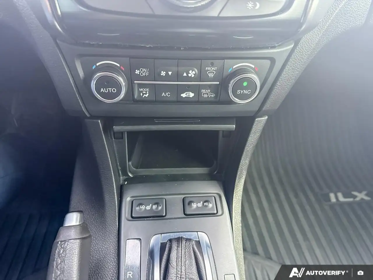 Acura ILX снимка Acura ILX