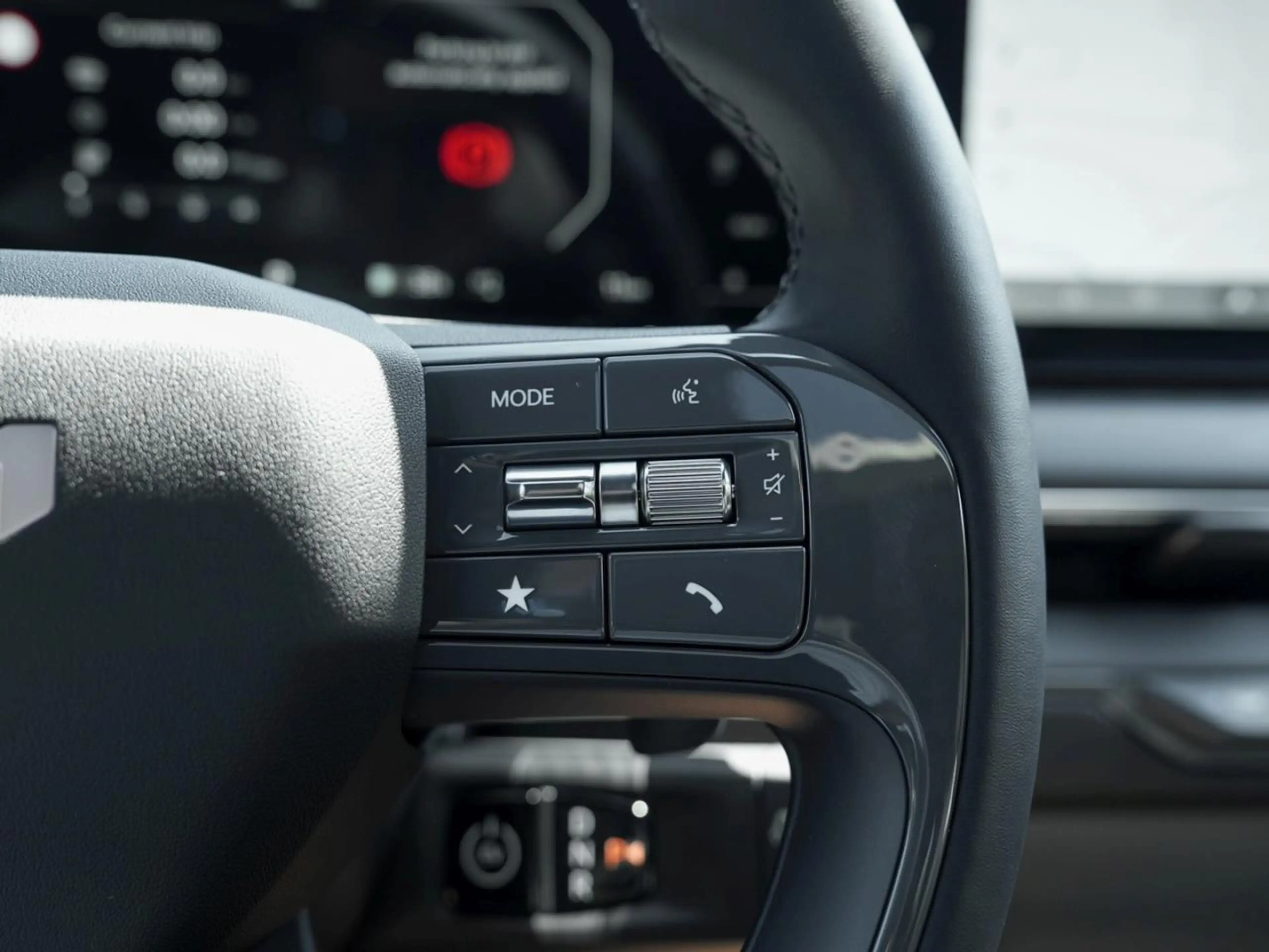 Kia EV9 99,8 kWh AWD GT-Line Panorama 360° ACC AHK — photo 10